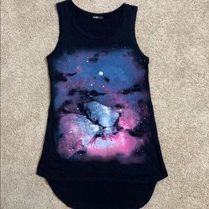 NWOT‼️ Galaxy Graphic Tee